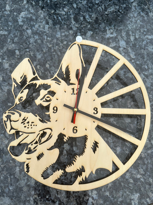 Wanduhr „Schäferhund“