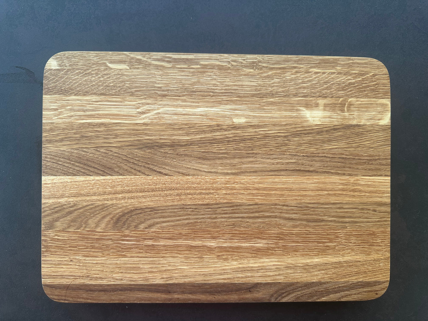 Hackblock Eiche mit Griffmulden 35x25cm – Profi-Schneidebrett
