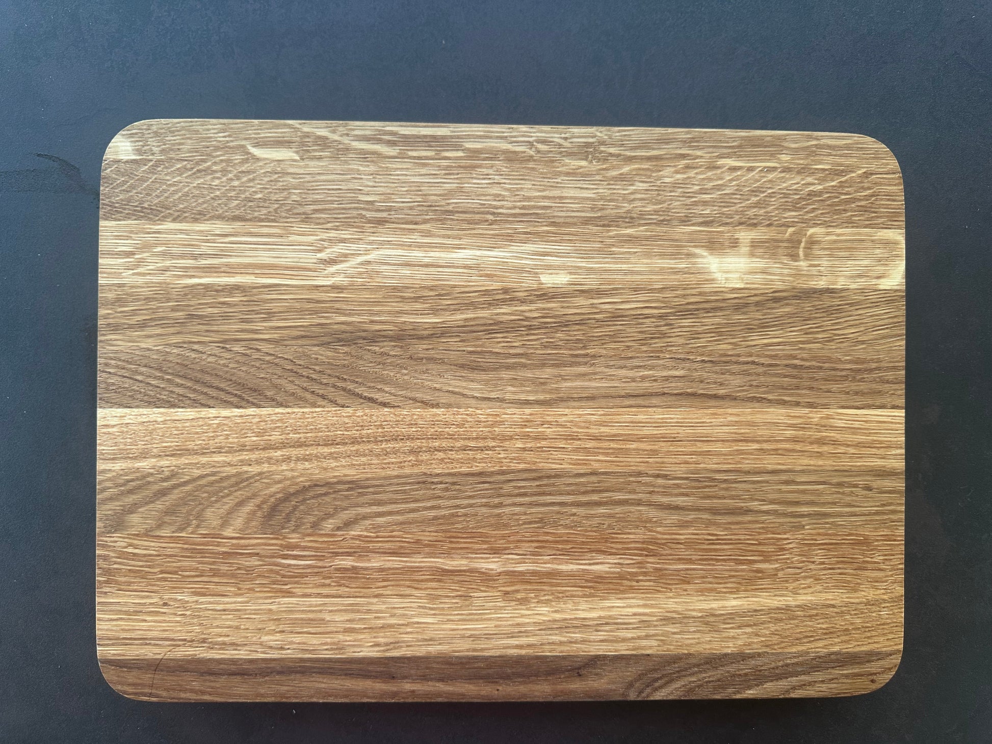 Hackblock Eiche mit Griffmulden 35x25cm – Profi-Schneidebrett
