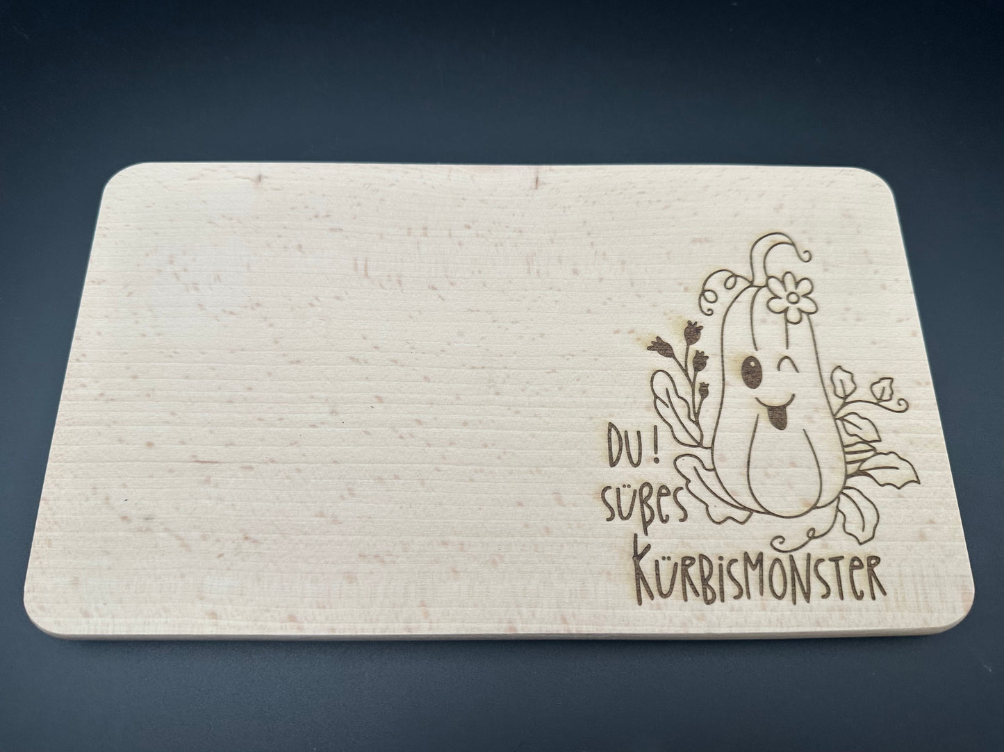 Halloween-Deko Vesper Brettchen "Du süßes Kürbismonster" - Herbstdeko Buchenholz