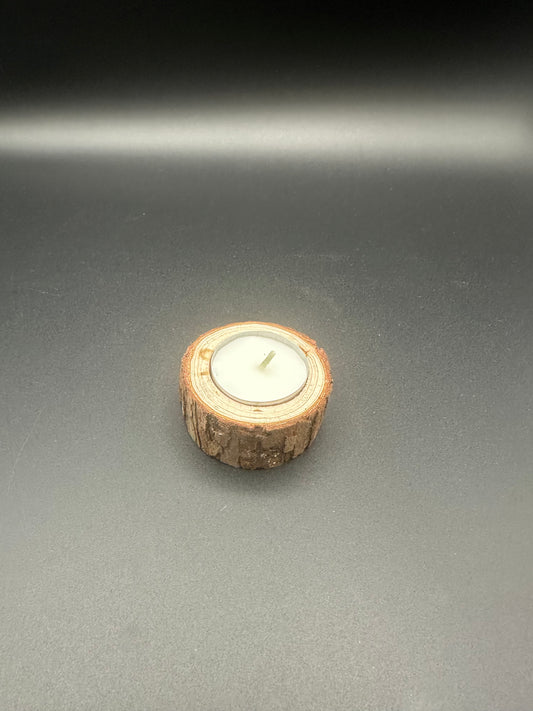 Großer und kleiner Kerzenständer zusammen“