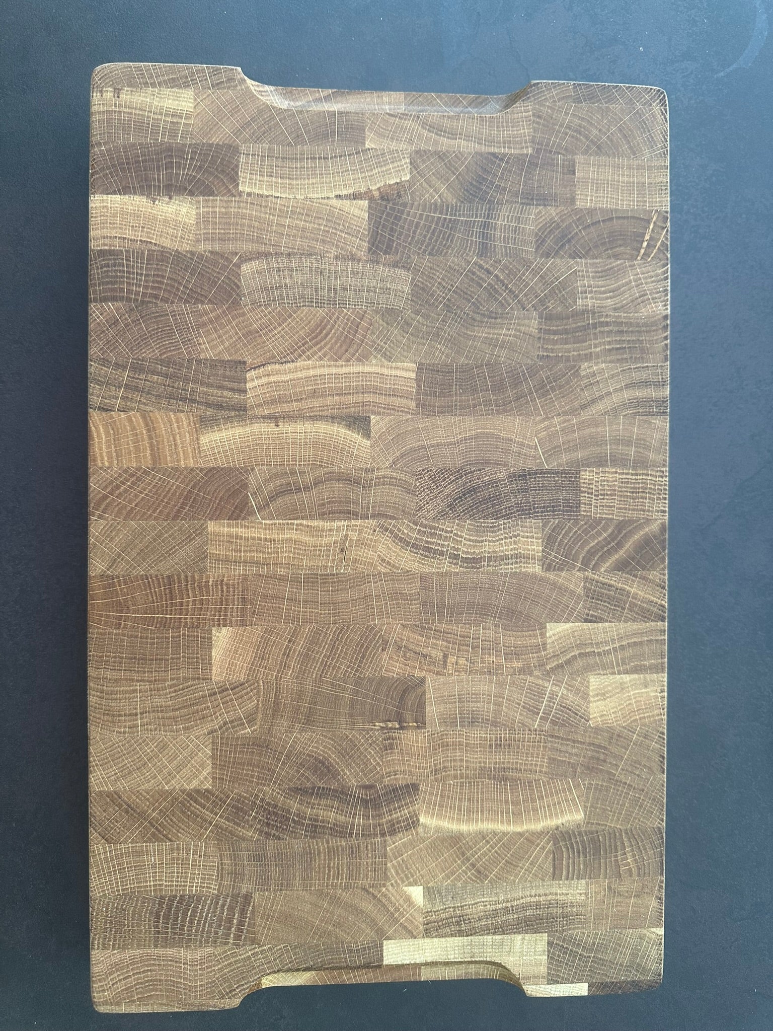 Stirnholz Arbeitsbrett Eiche massiv geölt 400x250mm – Profi-Schneidebrett unten