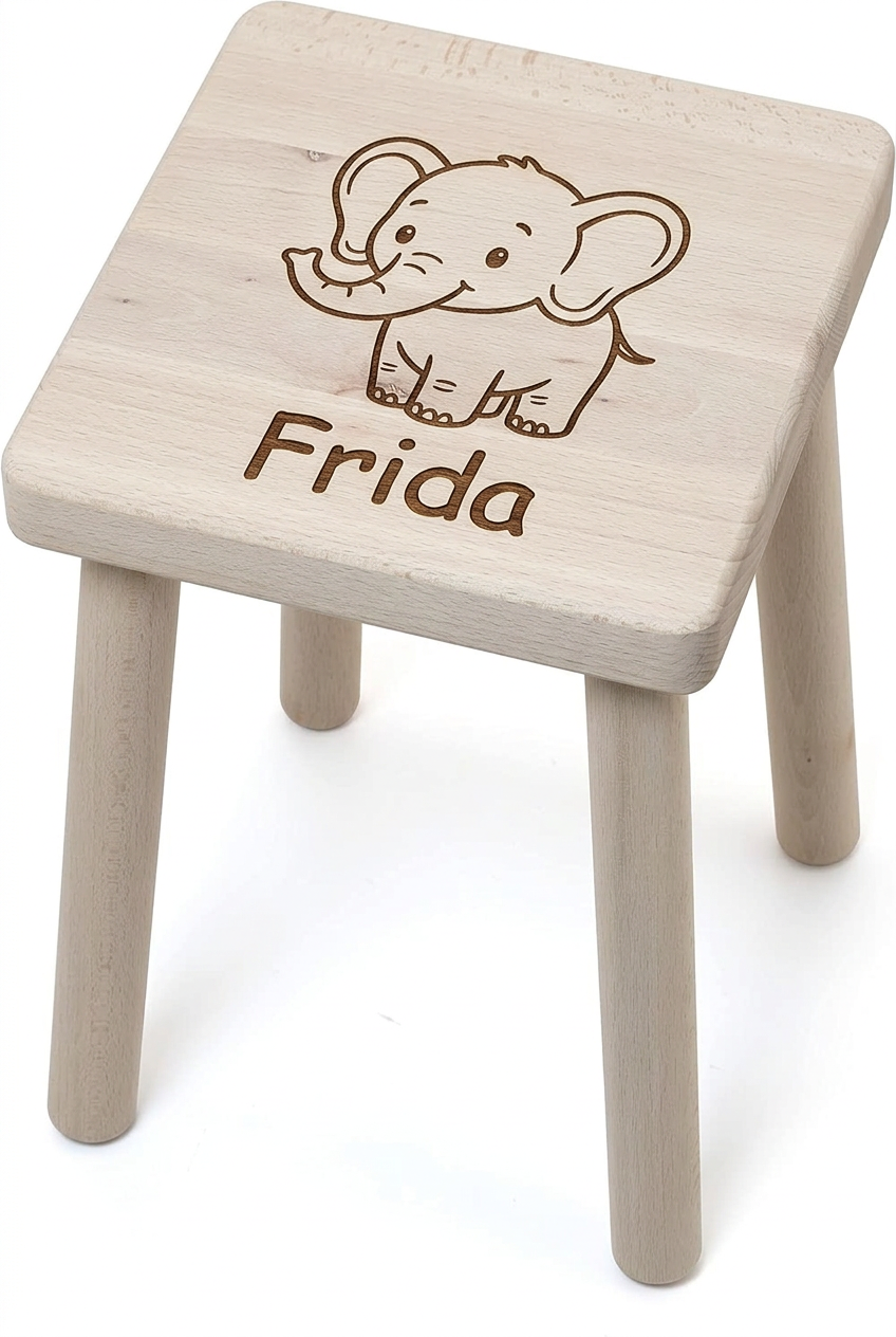 Kinderhocker mit Elefantenmotiv und dem Namen Frida als Lasergravur