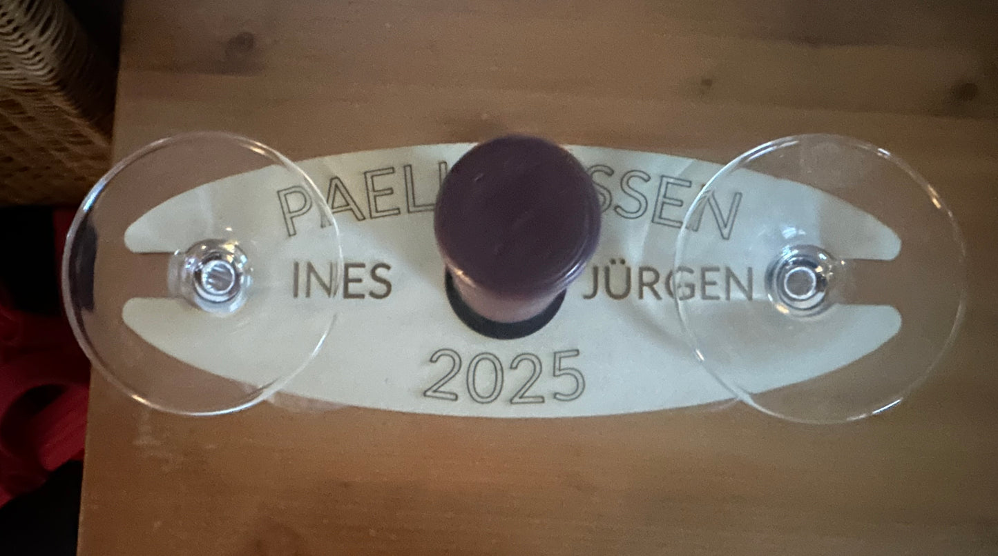 Weinflaschen Gläserhalter Holz personalisierbar - Handgefertigt