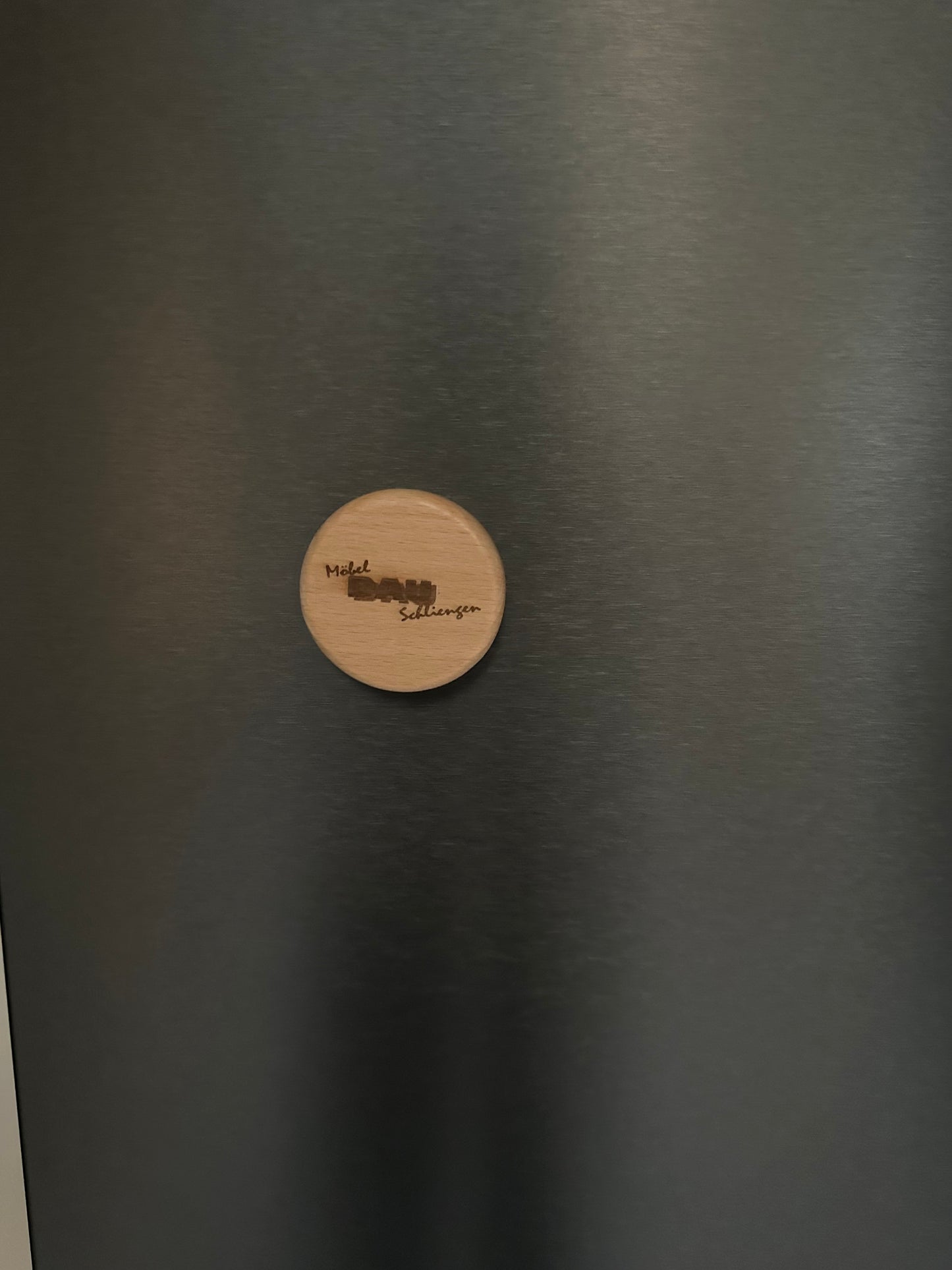 Runder Holz Flaschenöffner mit Magnet - aus FSC®-zertifizierte Buche