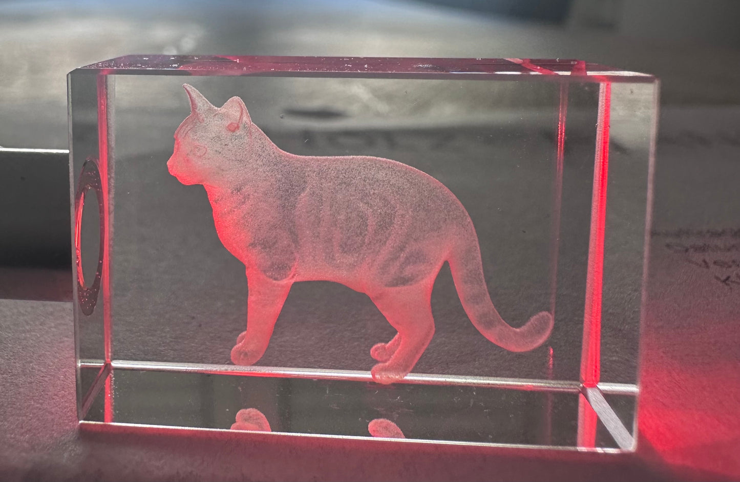 K5 Kristall-Schlüsselanhänger rechteckig mit mehrfarbigen LED-Lichtern | 30 x 20 x 15 mm